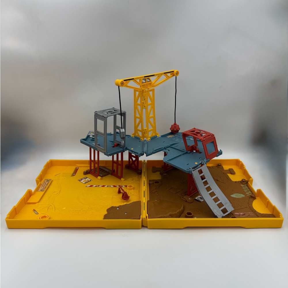 Vintage Matchbox Bash & Build Construction Job Site Fold Up Playset 536